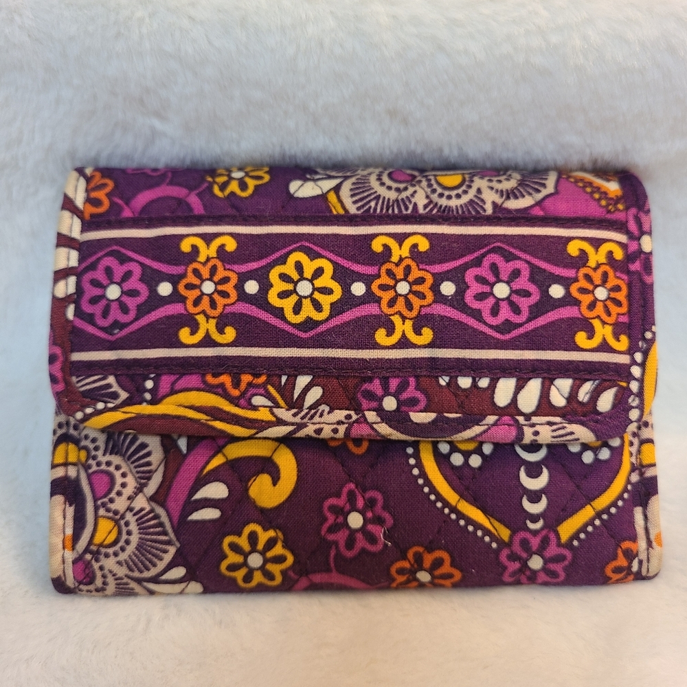 Vera Bradley Tri-Fold Euro Wallet (Safari Sunset) GUC